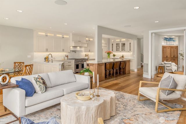 4475 Pleasant Beach Drive NE, Bainbridge Island, WA 98110