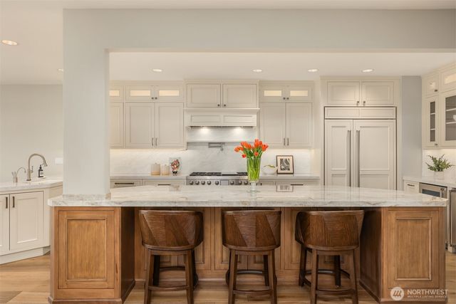4475 Pleasant Beach Drive NE, Bainbridge Island, WA 98110