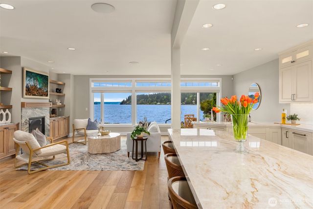 4475 Pleasant Beach Drive NE, Bainbridge Island, WA 98110