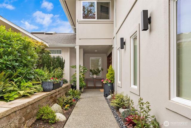 4475 Pleasant Beach Drive NE, Bainbridge Island, WA 98110