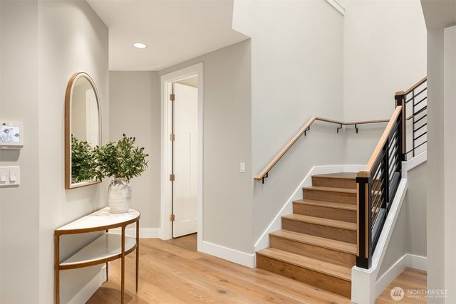 4475 Pleasant Beach Drive NE, Bainbridge Island, WA 98110