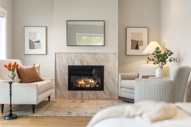 4475 Pleasant Beach Drive NE, Bainbridge Island, WA 98110