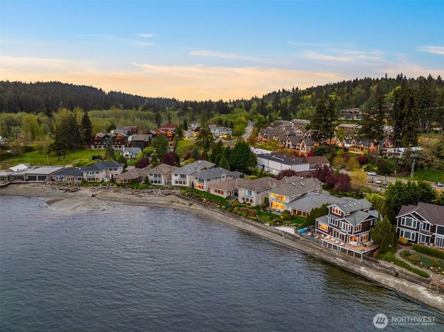 4475 Pleasant Beach Drive NE, Bainbridge Island, WA 98110