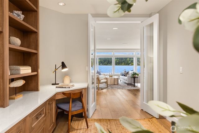4475 Pleasant Beach Drive NE, Bainbridge Island, WA 98110