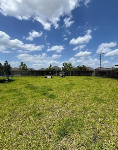 16651 Olivewood Lane, Conroe, TX 77302