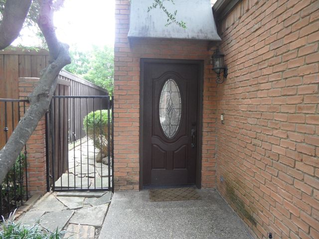 5747 Remington Park Square, Dallas, TX 75252