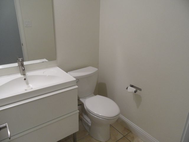 5747 Remington Park Square, Dallas, TX 75252