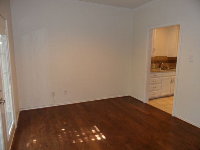 5747 Remington Park Square, Dallas, TX 75252