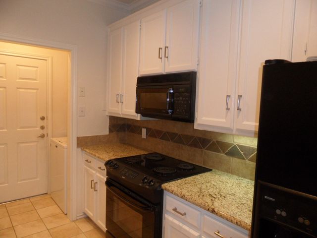 5747 Remington Park Square, Dallas, TX 75252