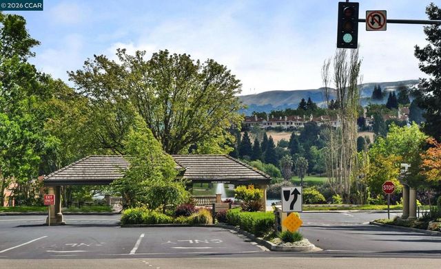 83 Tahoe Ct 202, San Ramon, CA 94582