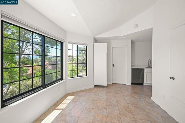 83 Tahoe Ct 202, San Ramon, CA 94582