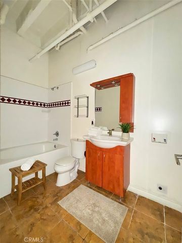 312 W 5th Street 521, Los Angeles, CA 90013
