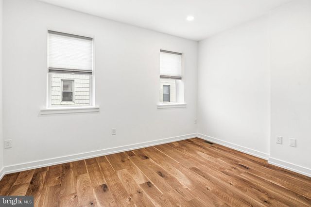 2426 S ALDER ST, Philadelphia, PA 19148