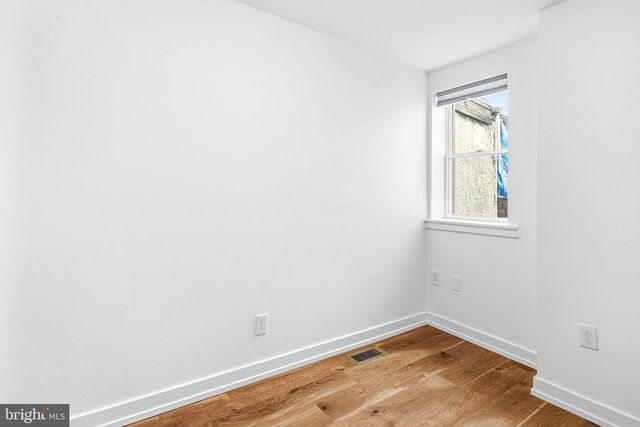 2426 S ALDER ST, Philadelphia, PA 19148