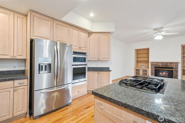 18308 SE 277TH Place, Covington, WA 98042