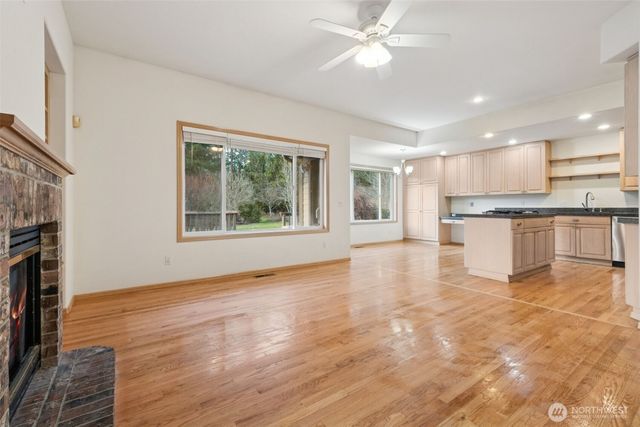 18308 SE 277TH Place, Covington, WA 98042