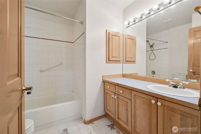 18308 SE 277TH Place, Covington, WA 98042