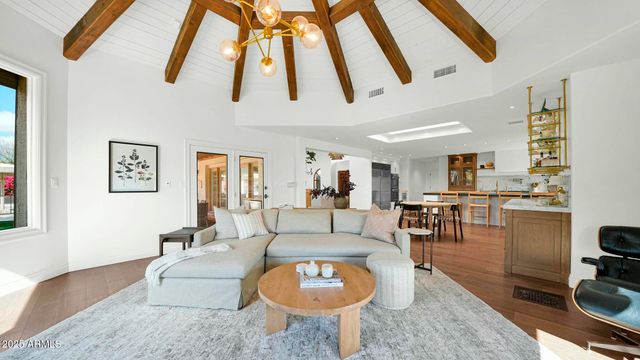 8217 E ADOBE Drive, Scottsdale, AZ 85255