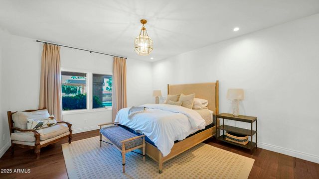 8217 E ADOBE Drive, Scottsdale, AZ 85255