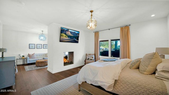 8217 E ADOBE Drive, Scottsdale, AZ 85255