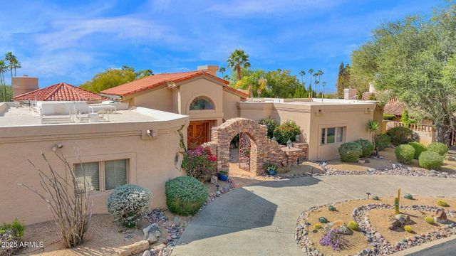 8217 E ADOBE Drive, Scottsdale, AZ 85255