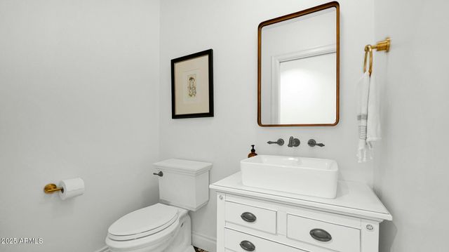 8217 E ADOBE Drive, Scottsdale, AZ 85255