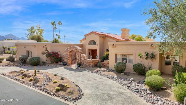 8217 E ADOBE Drive, Scottsdale, AZ 85255