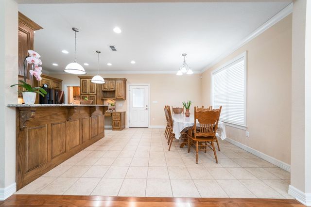 706 S White Oak Rd, White Oak, TX 75693