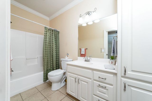 706 S White Oak Rd, White Oak, TX 75693