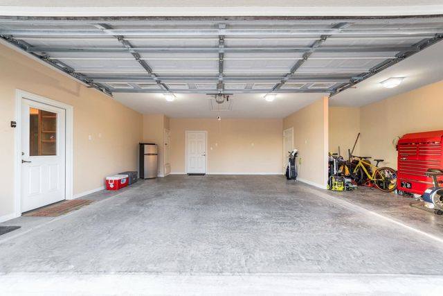 706 S White Oak Rd, White Oak, TX 75693