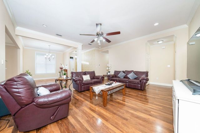 706 S White Oak Rd, White Oak, TX 75693