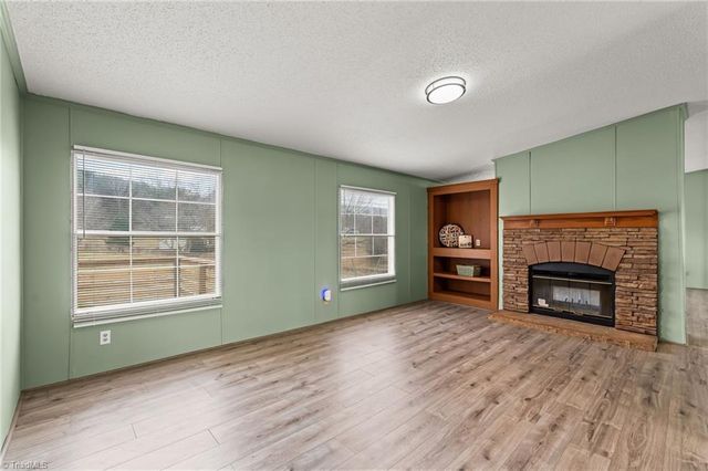 1058 Pearl Court, Randleman, NC 27317