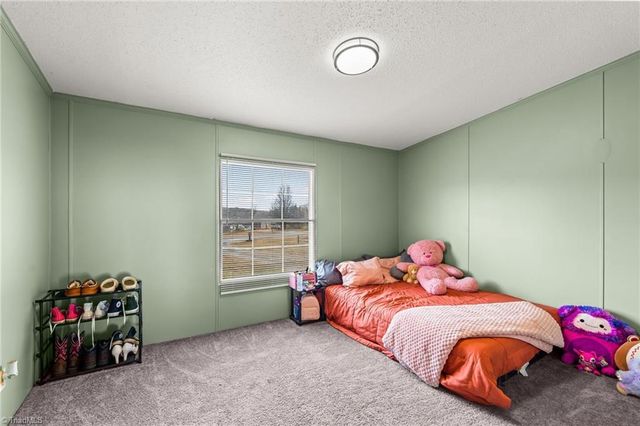 1058 Pearl Court, Randleman, NC 27317