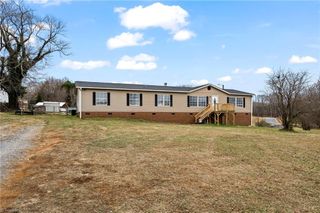 1058 Pearl Court, Randleman, NC 27317