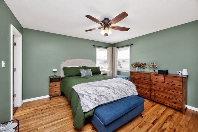 7004 Twana Drive, Urbandale, IA 50322