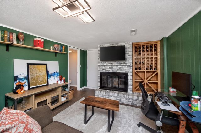 7004 Twana Drive, Urbandale, IA 50322