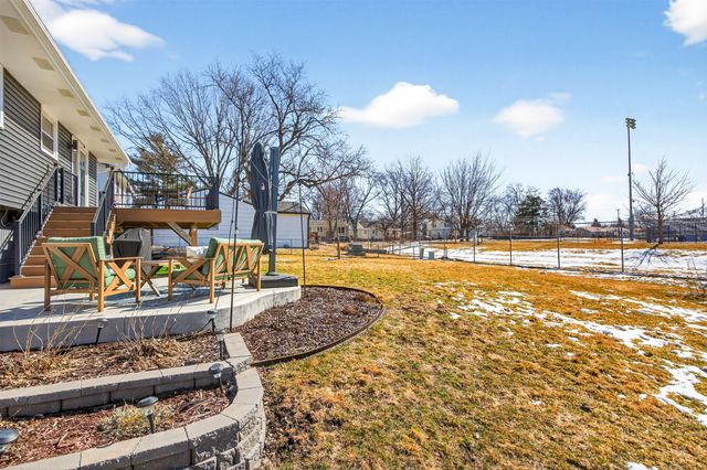 7004 Twana Drive, Urbandale, IA 50322