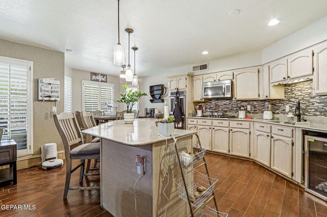 1221 BELVIDERE Street, El Paso, TX 79912