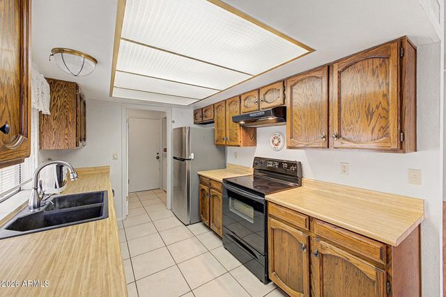 15813 E EL LAGO Boulevard, Fountain Hills, AZ 85268