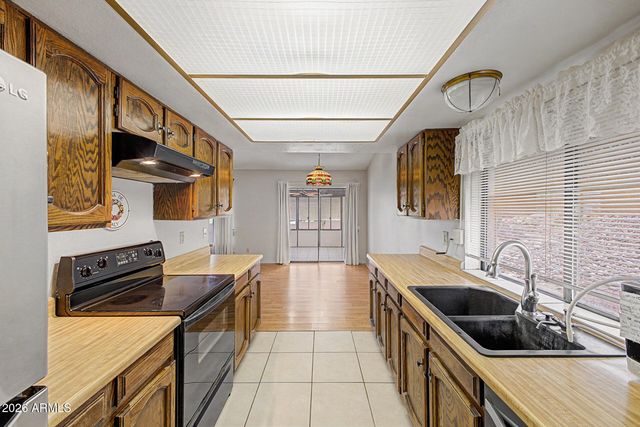 15813 E EL LAGO Boulevard, Fountain Hills, AZ 85268