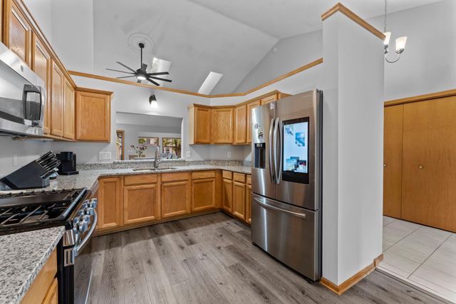 1140 Trenton Circle N, Plymouth, MN 55441