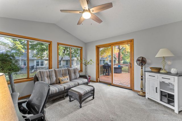 1140 Trenton Circle N, Plymouth, MN 55441