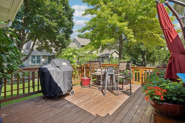 1140 Trenton Circle N, Plymouth, MN 55441