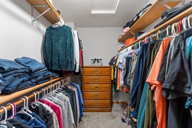 1140 Trenton Circle N, Plymouth, MN 55441