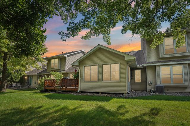 1140 Trenton Circle N, Plymouth, MN 55441
