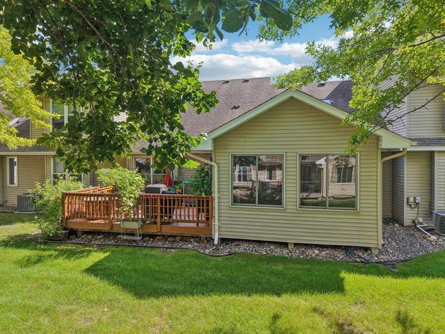 1140 Trenton Circle N, Plymouth, MN 55441