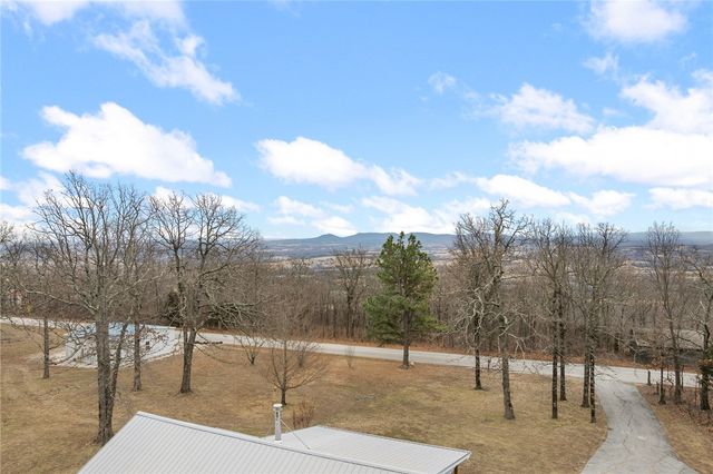 7590 Orchard Pt, Harrison, AR 72601