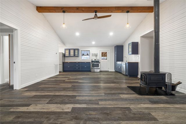 7590 Orchard Pt, Harrison, AR 72601