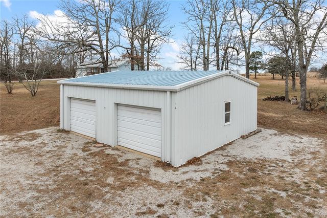 7590 Orchard Pt, Harrison, AR 72601