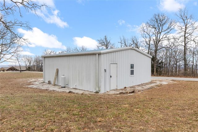 7590 Orchard Pt, Harrison, AR 72601